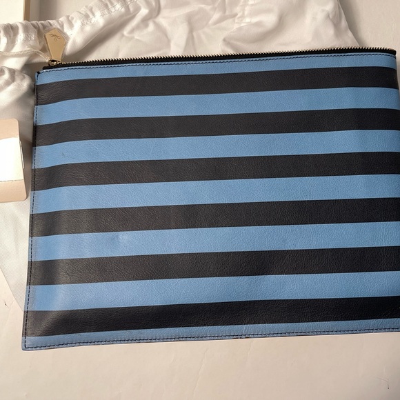 Vivienne Westwood LARHE POUCH TEDDY BEAR NWT - Picture 14 of 17